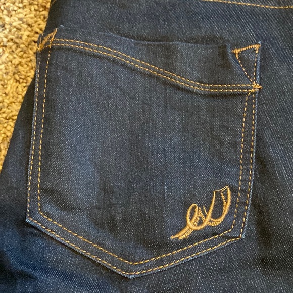 Express Mia Mid Rise Skinny Jean | Jegging | 4 - Picture 2 of 4